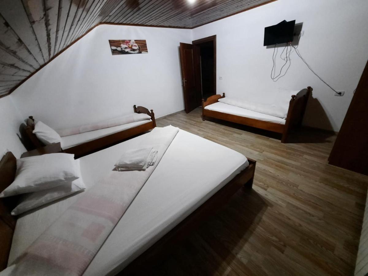 Vila Aloman Sebeş Exteriör bild