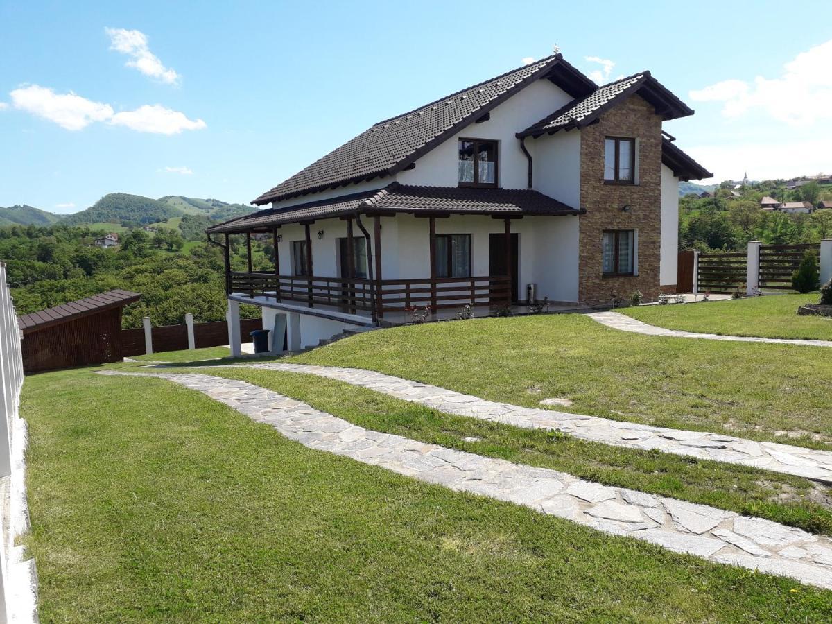 Vila Aloman Sebeş Exteriör bild