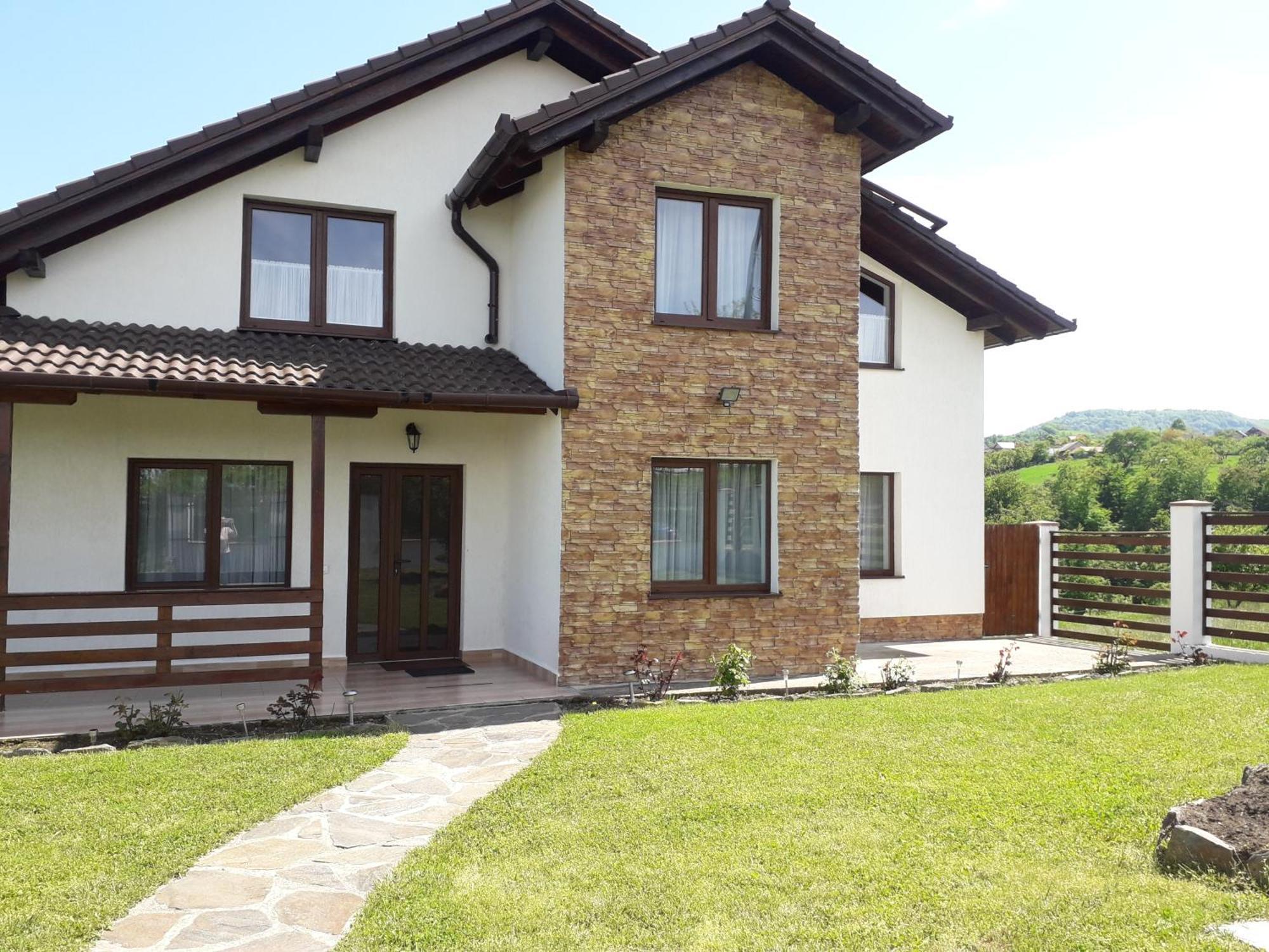 Vila Aloman Sebeş Exteriör bild